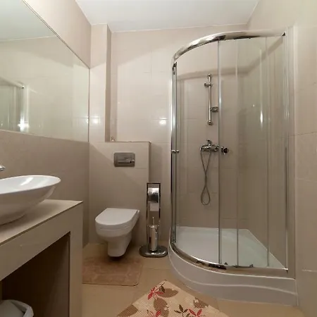 Apartment Janowka *